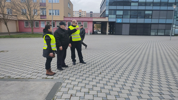 Ulice Plzně kontrolují noví preventisté kriminality. Pocházejí z Ukrajiny